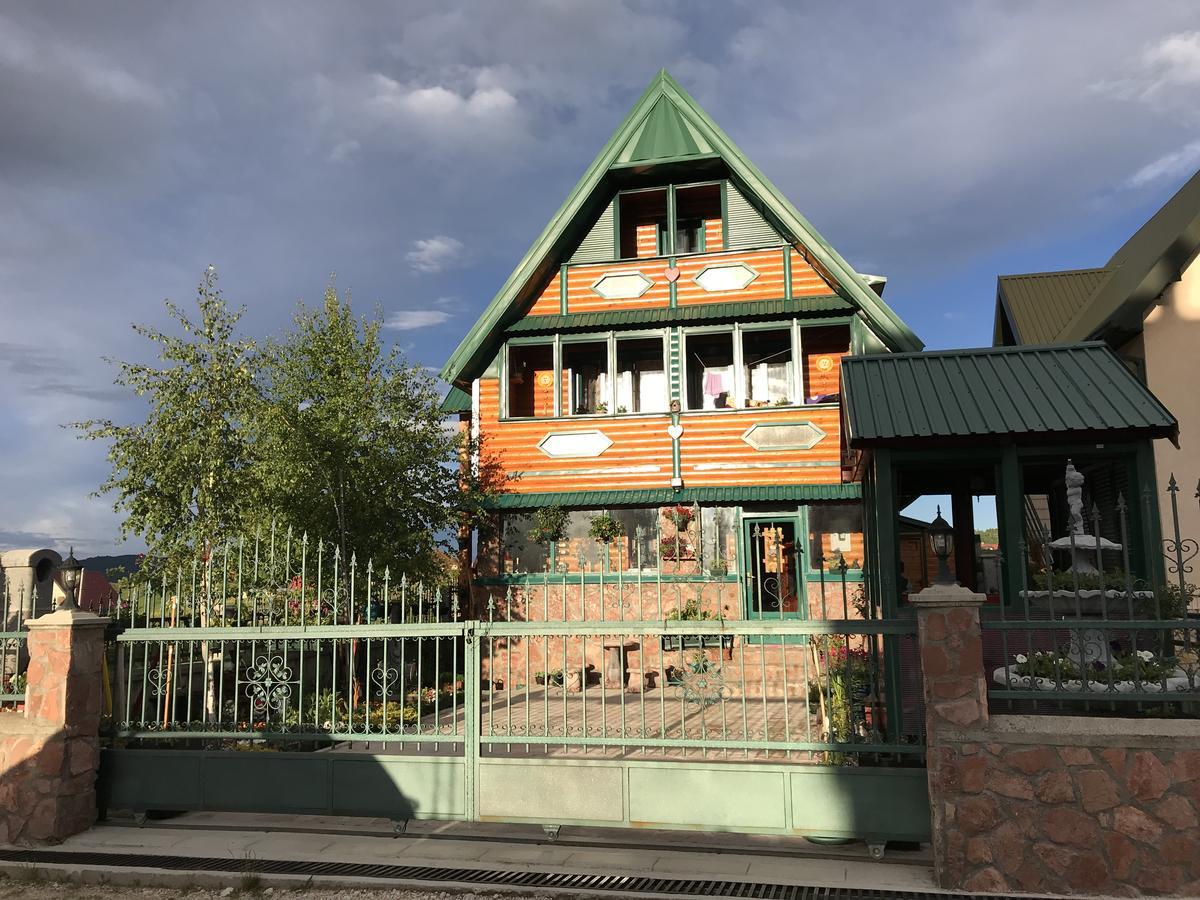 Vila Krismark Žabljak Esterno foto